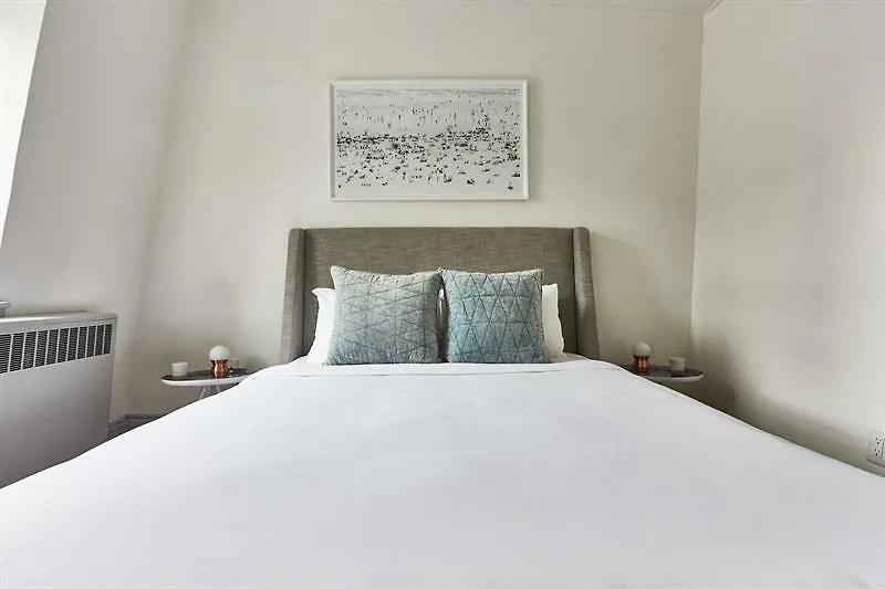 Charming 3Br In West Queen West By Sonder location